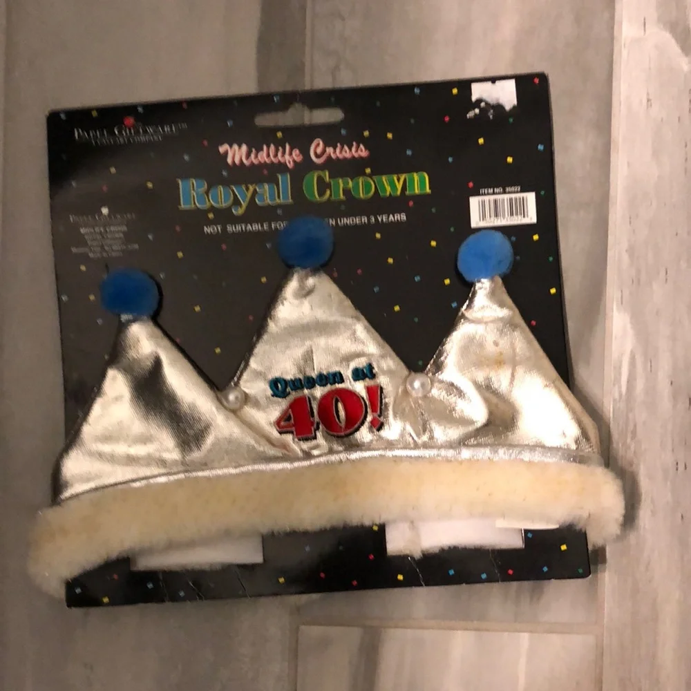 Queen at 40 Crown NWT